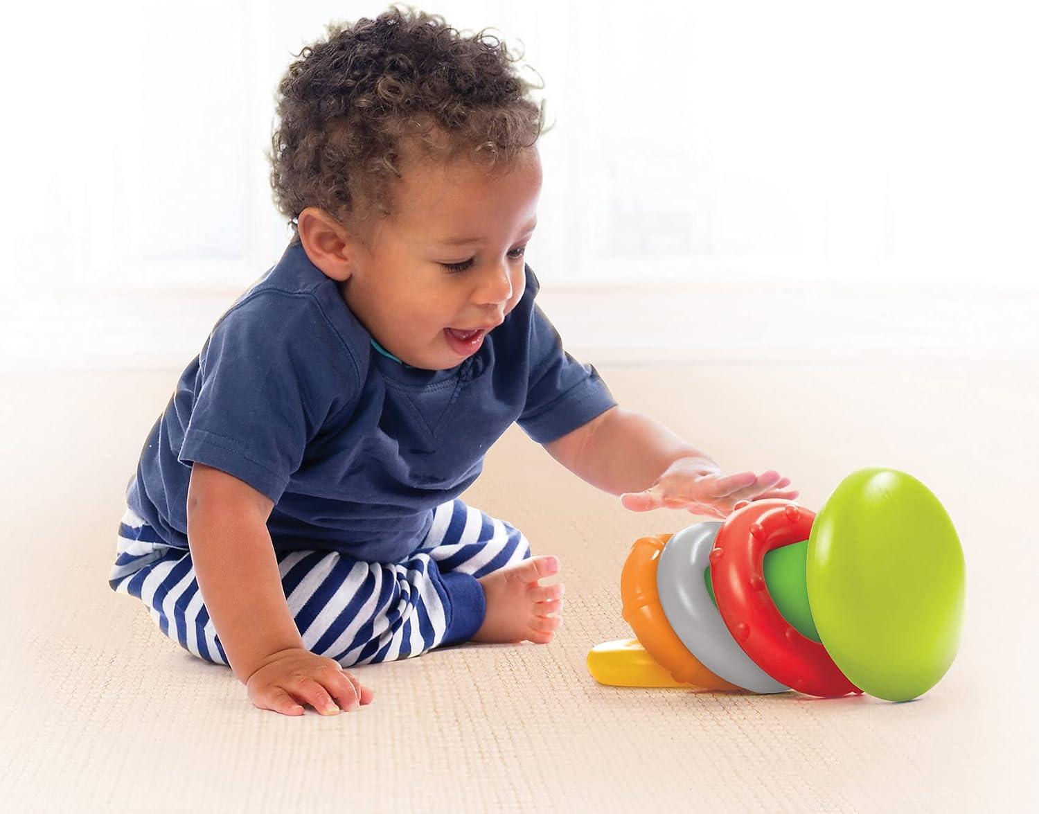 Infantino Rock'N Stack Rings Baby Activity , Learning & Developing Toys, Multicolor, ROCK'N STACK RINGS, Large - الصورة 2