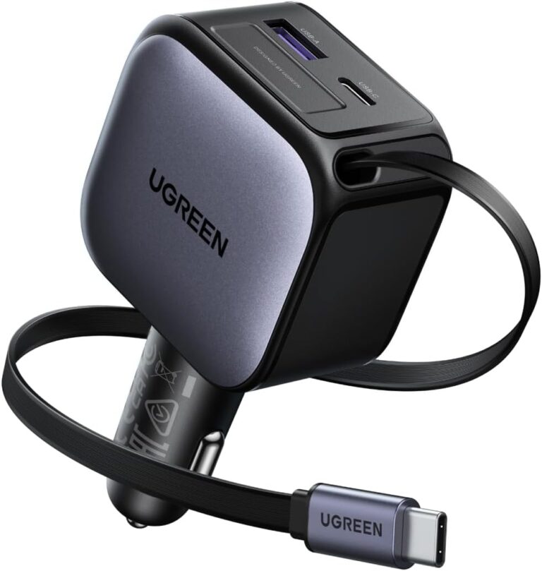 UGREEN 60W Car Charger Fast Charging 3Ports with Retractable Type C Cable
