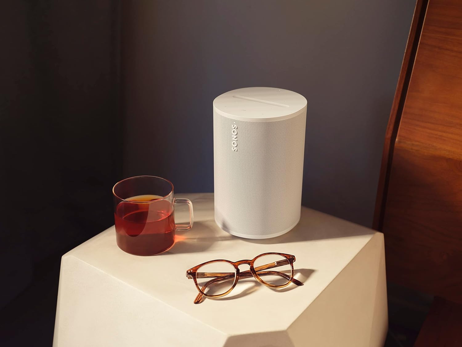 Sonos Era 100 Smart Speaker with WiFi, Bluetooth, Alexa - White - Local Version (2Y Manufacturer Warranty) - الصورة 8
