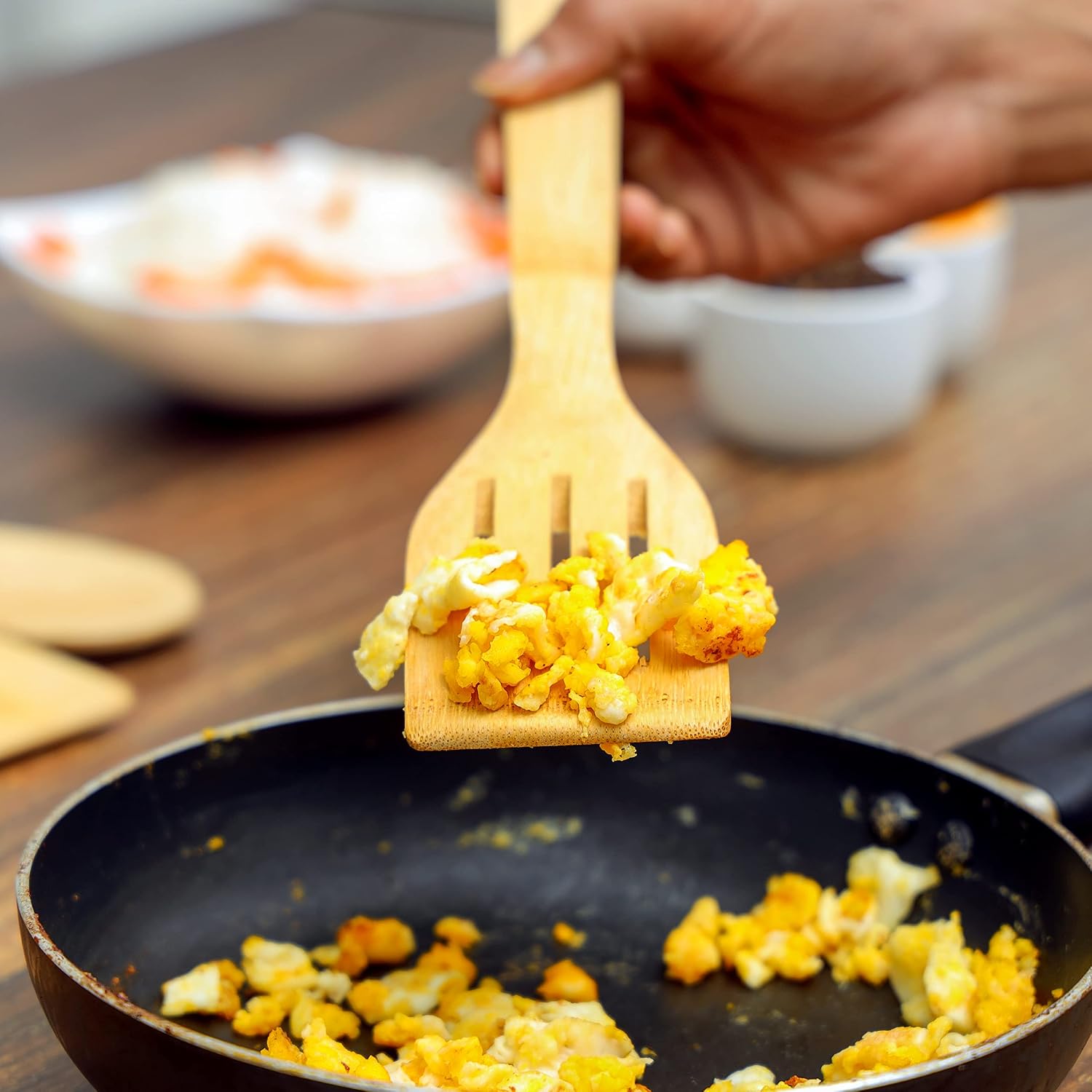 Royalford Organic Bamboo Kitchen Tools, Rf10239 | Spatula, Turner, Slotted Turner, Serving Spoon, Rice Spoon And Holder | Nonstick Kitchen Utensil Set | Non-Scratch Cookware Tools, Multi - الصورة 5