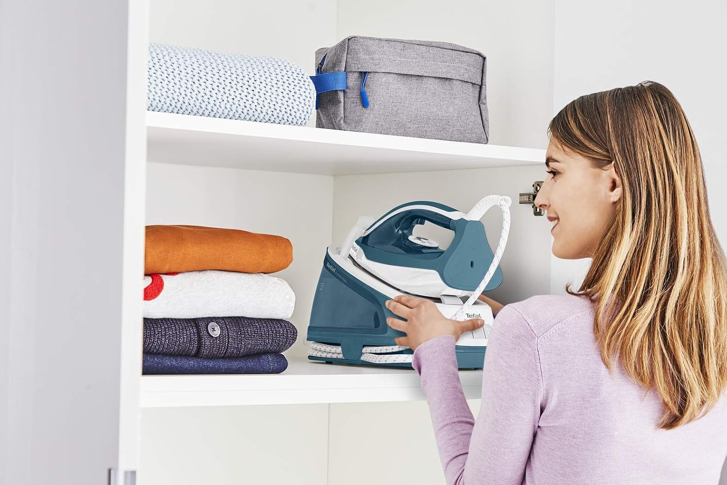 TEFAL Steam Station | Express Easy Steam Station | High Pressure Steam Flow of 120 g/min and 350 g/min with the boost for thick fabrics | 2200W | 1.7 Litre | 50/60Hz | 2 Years Warranty | SV6131G0 - الصورة 5